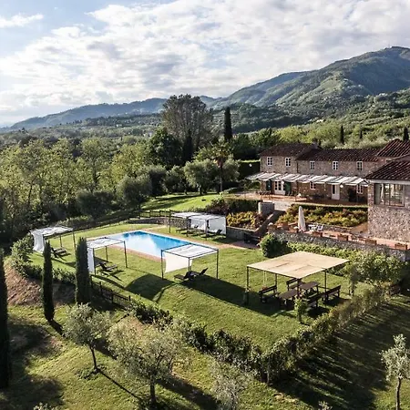 Accogliente Con Vista E Piscina * Λούκα