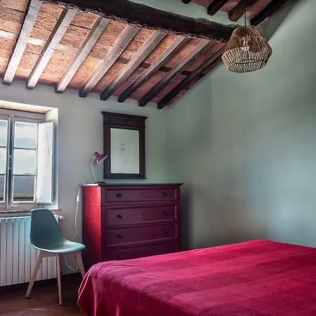 Accogliente Con Vista E Piscina Apartman