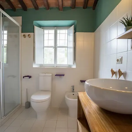 Accogliente Con Vista E Piscina *